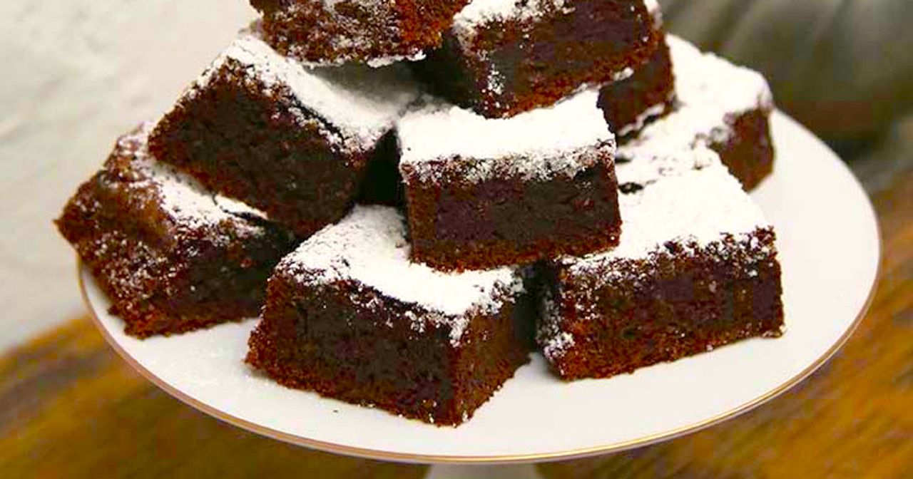 Einfache Schokoladen-Walnuss-Würfel - Rezept - SZ Magazin
