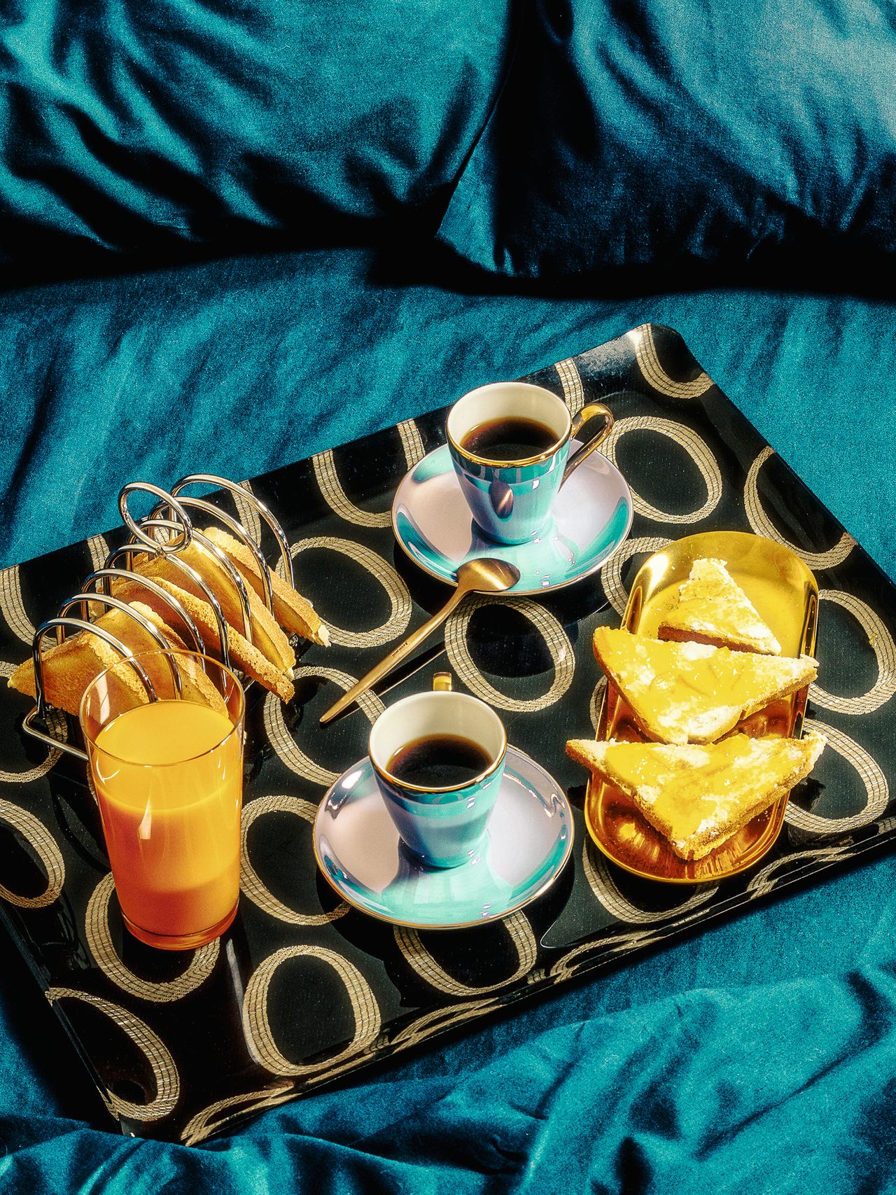 Warum Kaffee ans Bett so viel besser schmeckt - SZ Magazin