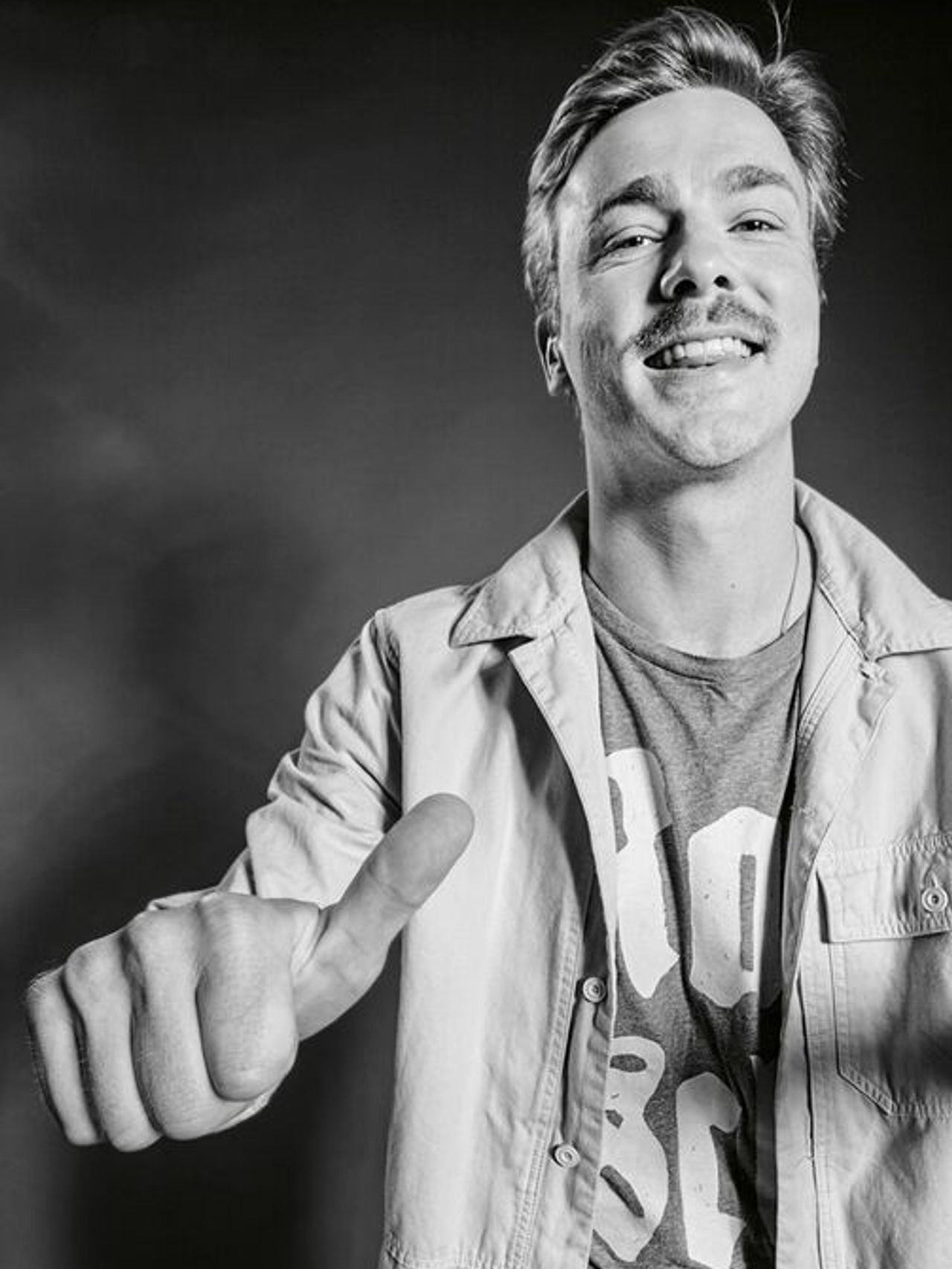 Schauspieler Albrecht Schuch im Interview ohne Worte SZ Magazin