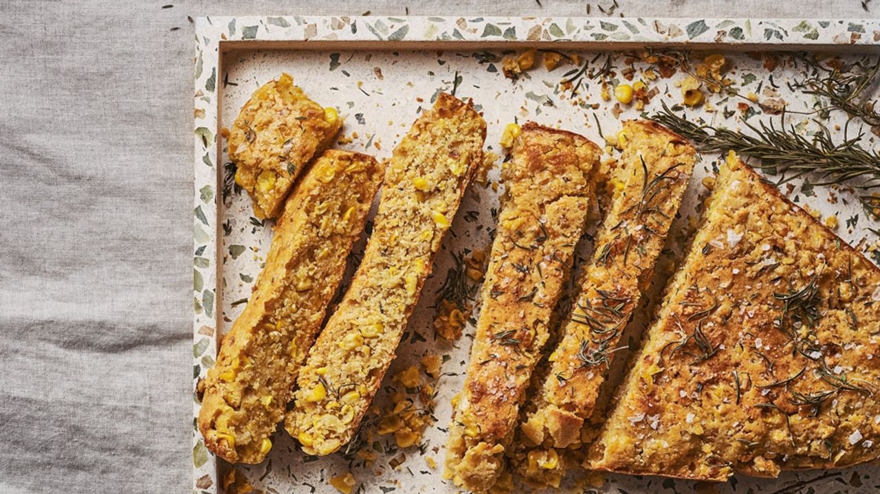 Rezept: amerikanisches Cornbread oder Maisbrot - SZ Magazin Rezept: amerikanisches Cornbread oder Maisbrot - SZ Magazin