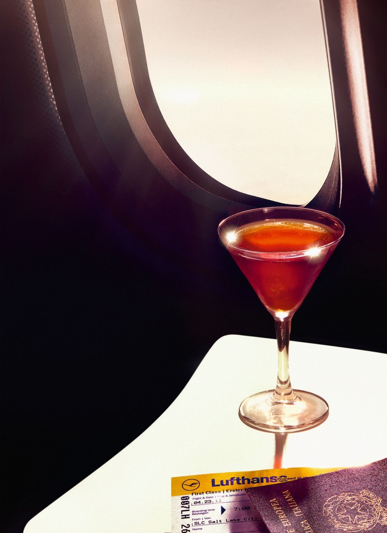 Getränkemarkt-Kolumne: Der Lufthansa-Cocktail - SZ Magazin