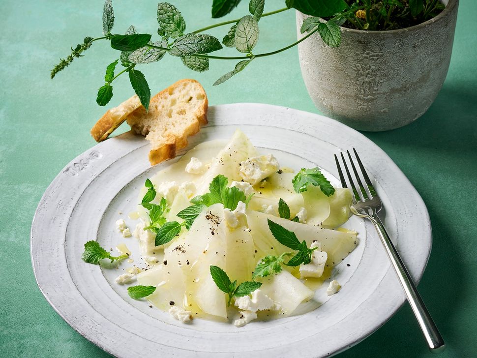 Knackiges Kohlrabi-Carpaccio – Das Rezept - SZ Magazin