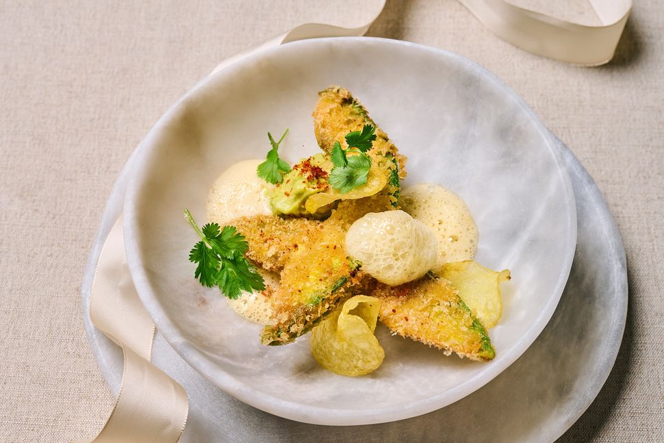 Rezept für knusprige Avocado mit Ponzu-Butter-Schaum von Hans Gerlach ...