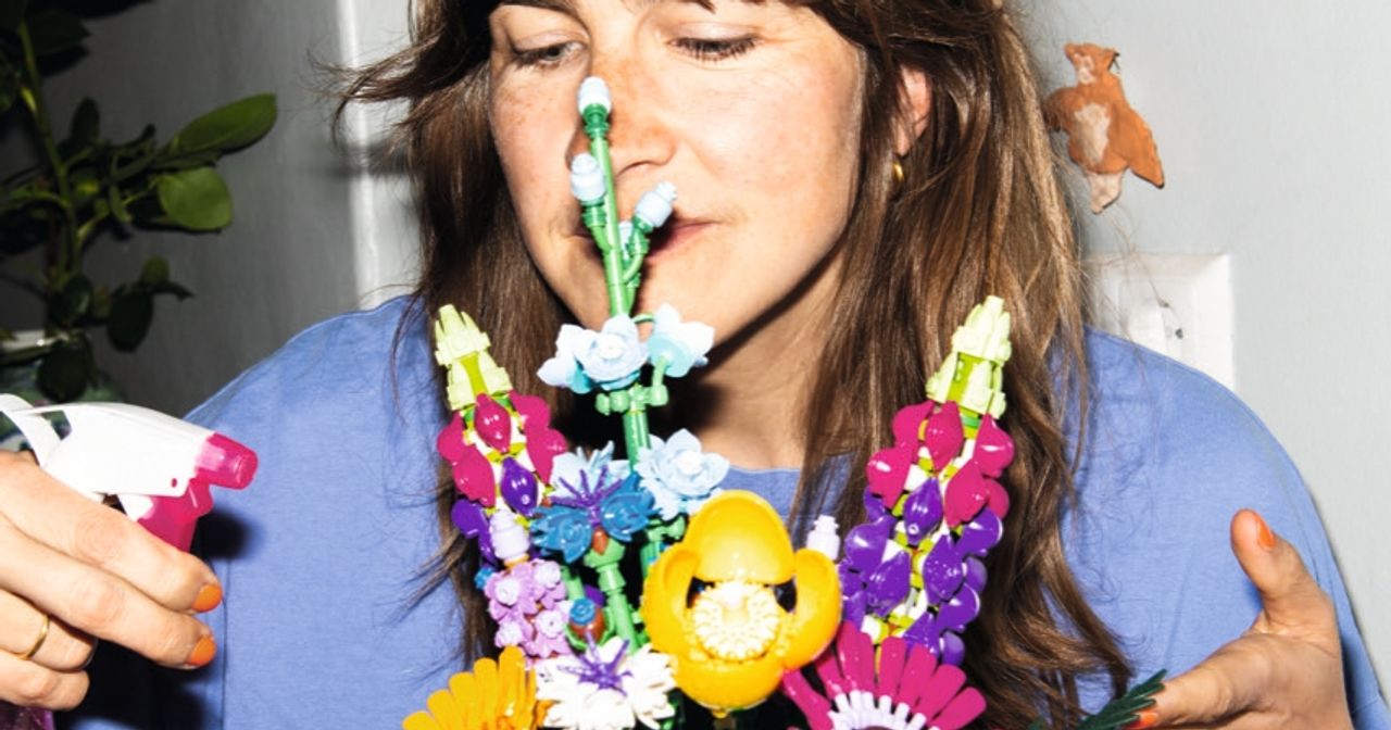 Alle Blumen welken, aber nur die eine nicht