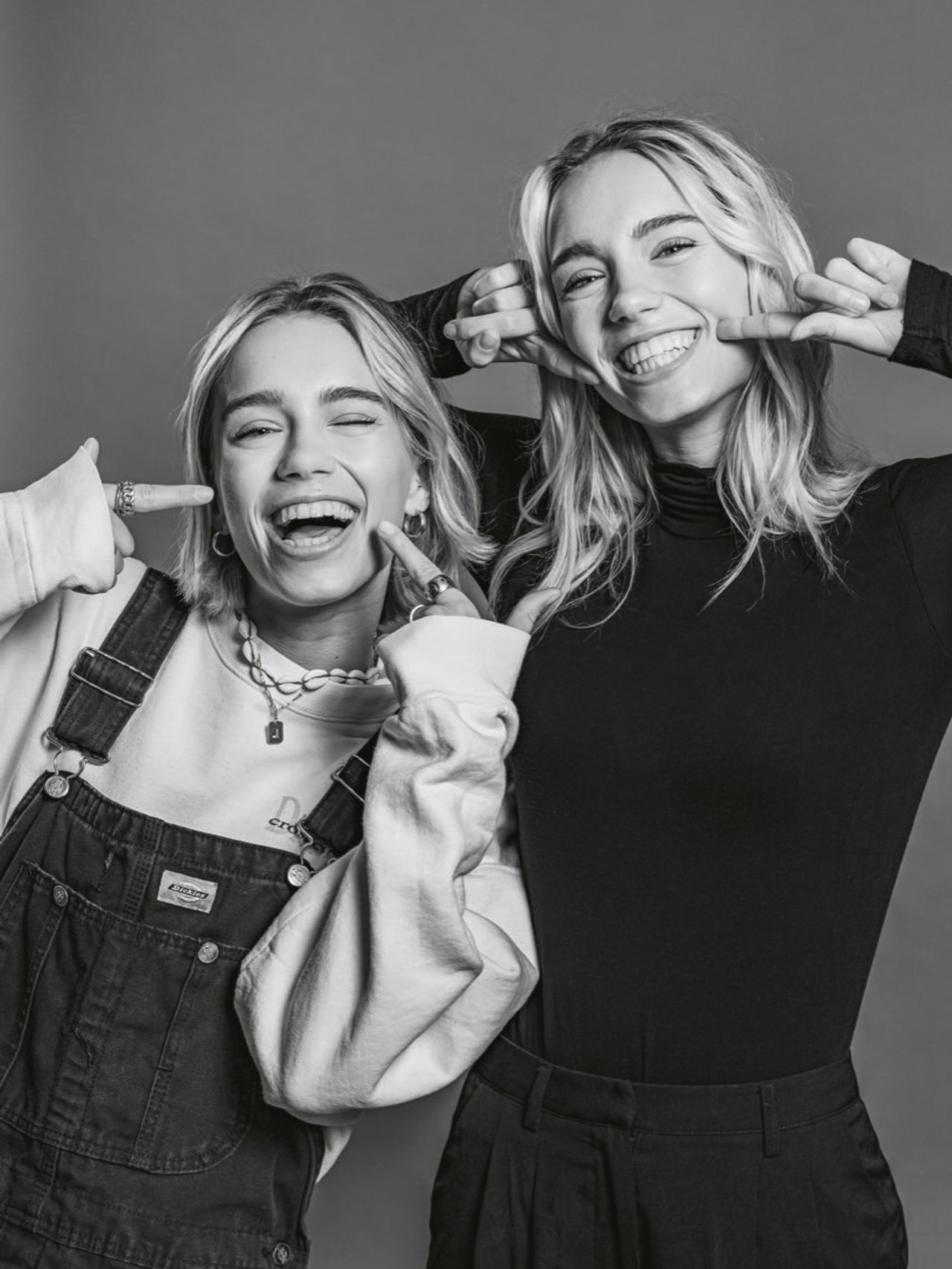 Lisa & Lena: Die Influencerinnen im Interview ohne Worte - SZ Magazin