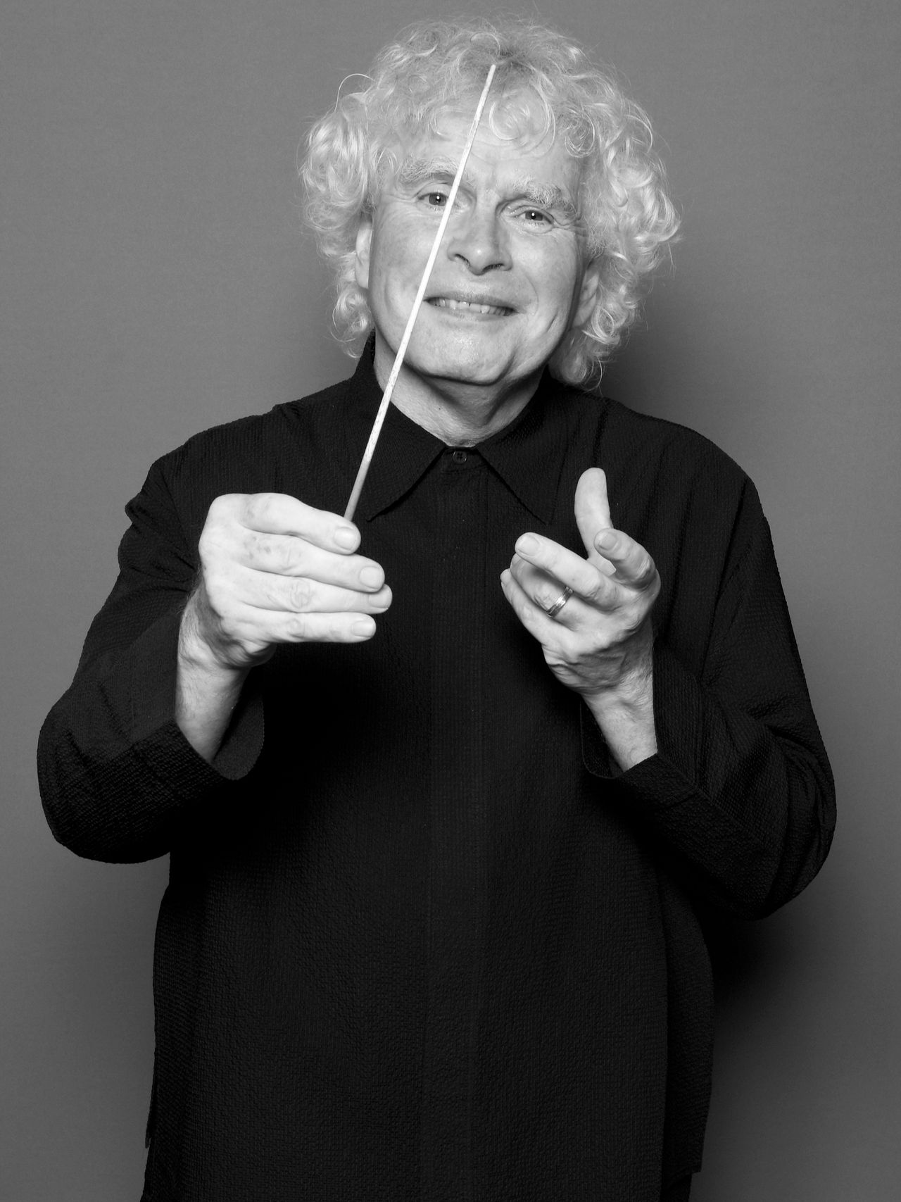 Der Dirigent Simon Rattle im Interview ohne Worte - SZ Magazin