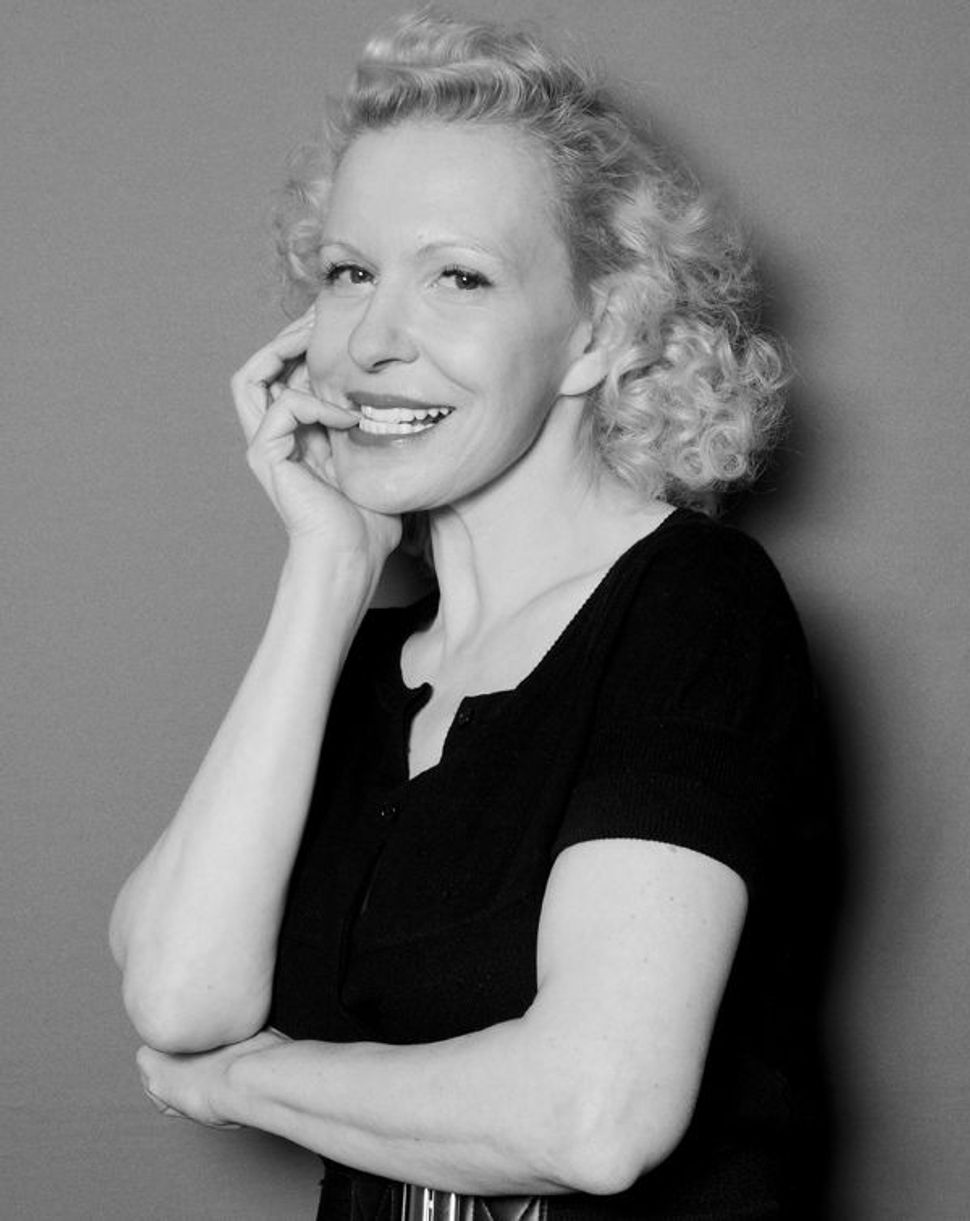 Sunnyi Melles im Interview ohne Worte über den Blick in