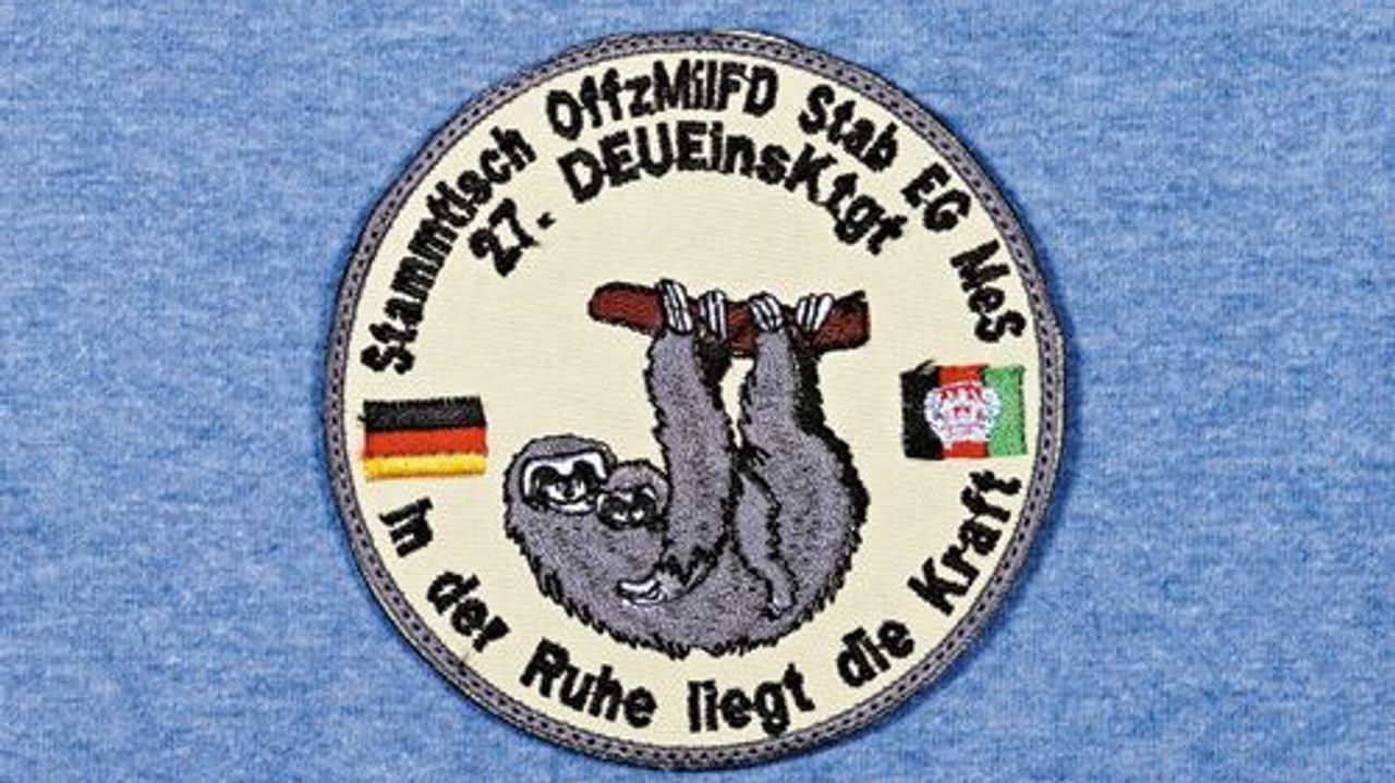 Die Selbst Gemachten Abzeichen Deutscher Soldaten In Afghanistan Sz Magazin