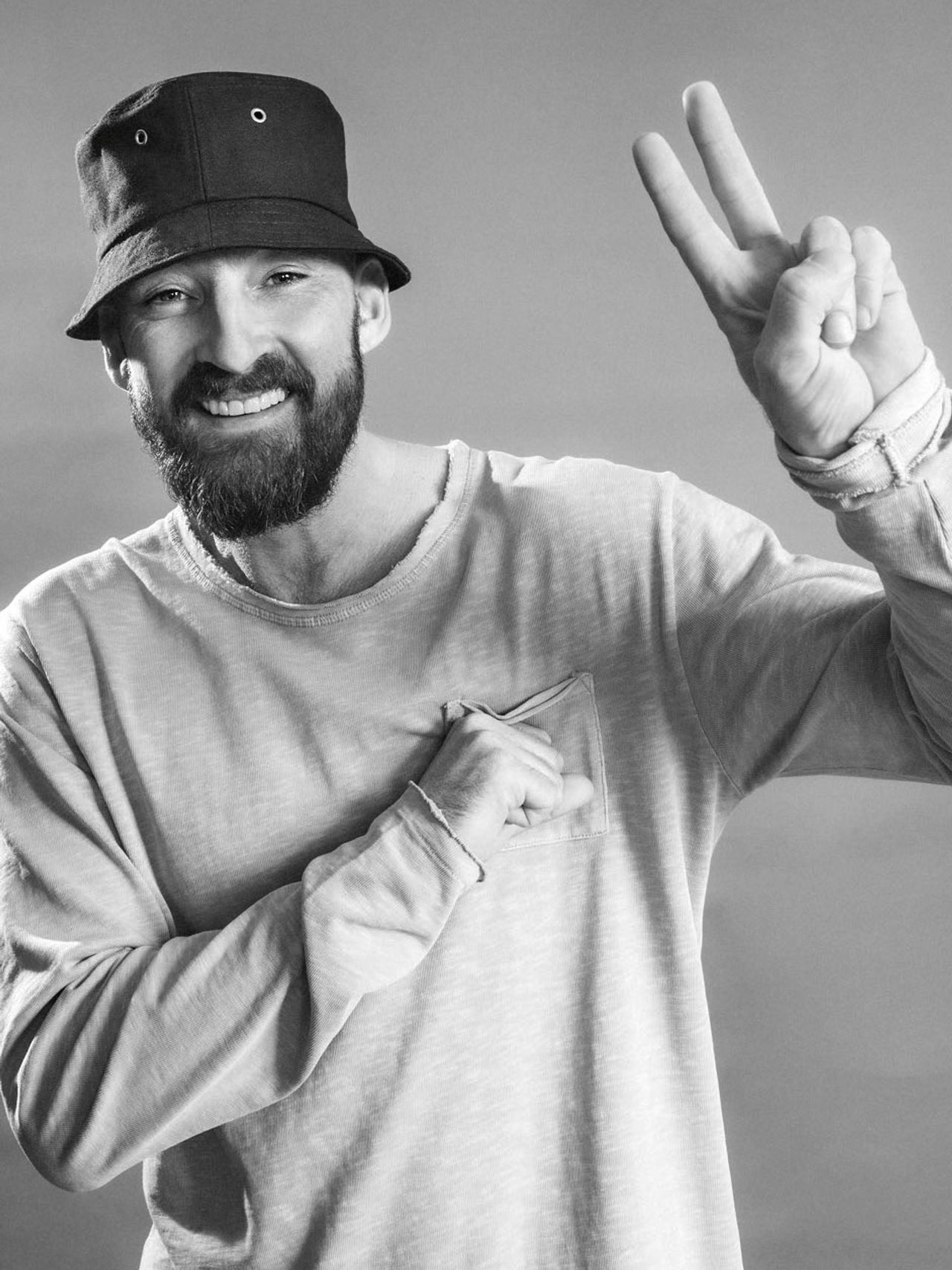 Der ReggaeMusiker Gentleman im Interview ohne Worte SZ Magazin