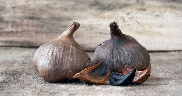 Probier Doch Mal Schwarzer Knoblach Sz Magazin