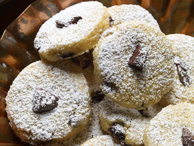 Dreikönigstag-Pasticcini mit Pinienkernen - Rezept - SZ Magazin