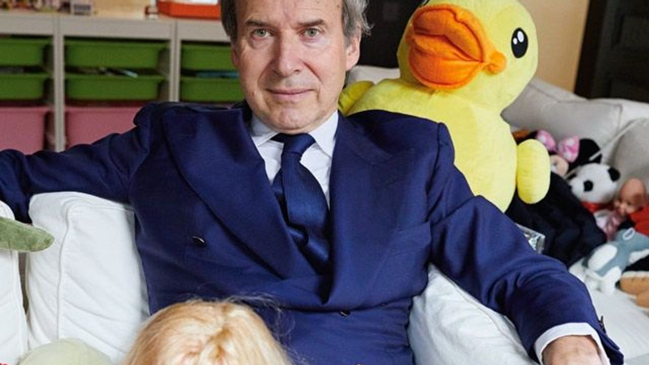 Kunstsammler und Auktionär Simon de Pury im Interview - SZ Magazin