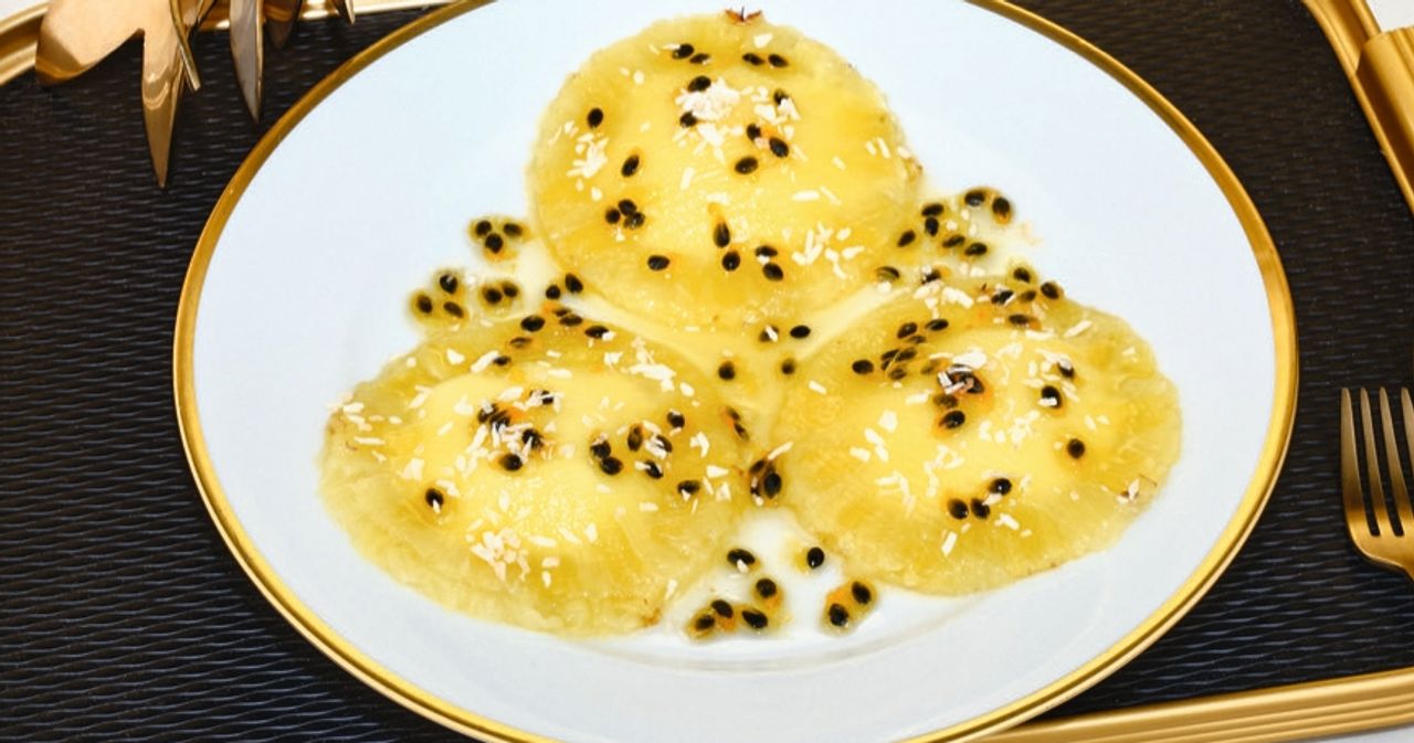 Rezept Ananas-Ravioli mit Passionsfruchtsauce - SZ Magazin
