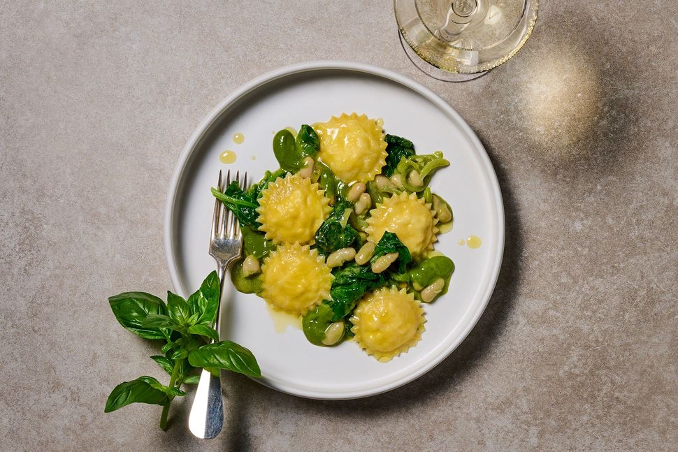 Rezept für Ravioli aus Tritordeum mit Pesto aus Basilikum und Spinat ...