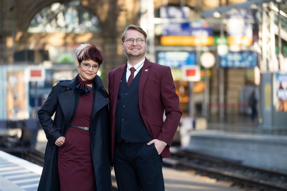 Deutsche Bahn Uniformen wie bei Harry Potter SZ Magazin