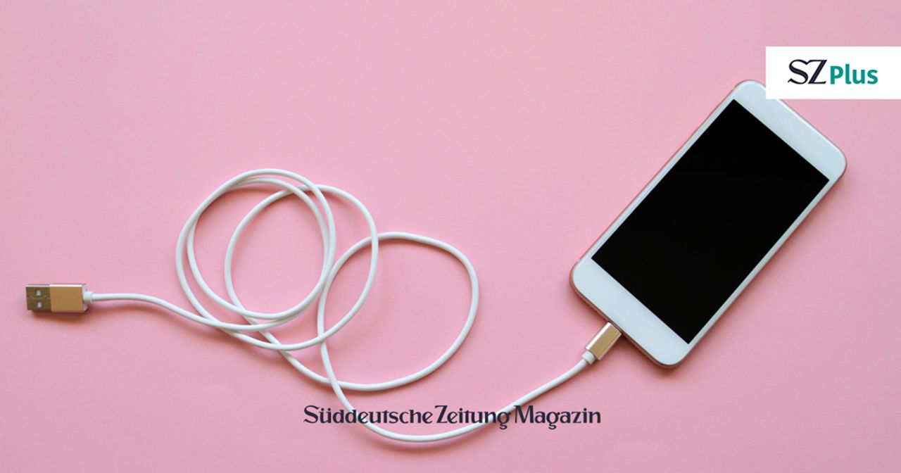 Technik-Tipp: Lange Handy-Ladekabel helfen im Alltag - SZ Magazin