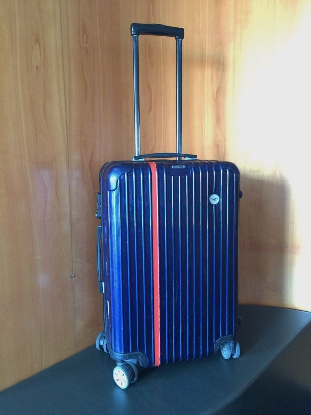 Mein Lieblingsteil Max Moor Uber Seinen Rimowa Rollkoffer Sz Magazin