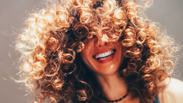 »Wer Locken will, sollte sie nicht mehr kämmen, sobald sie trocken sind«