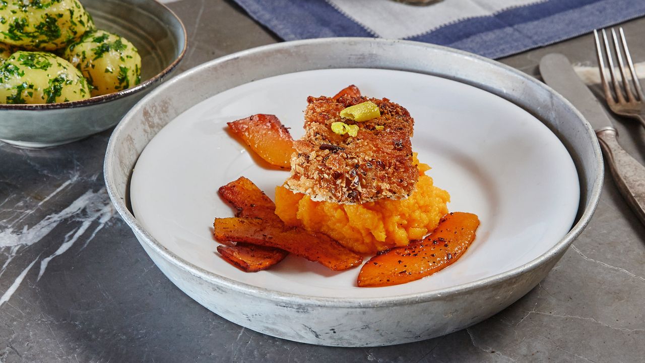 Gebackenes Karpfenfilet mit Kürbis und Ingwer - Rezept - SZ Magazin